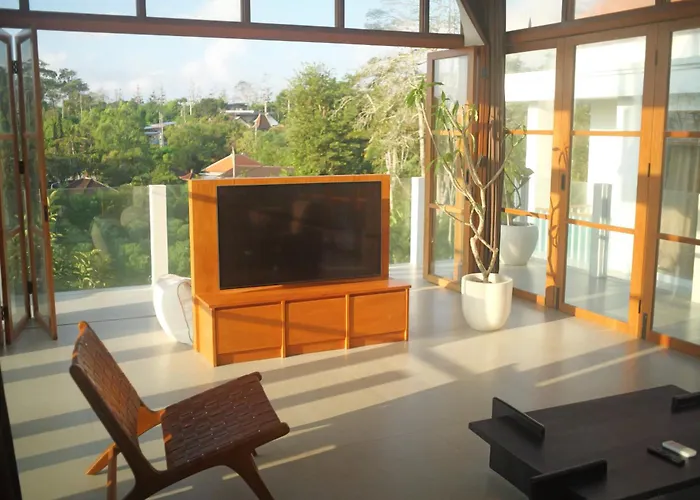 Ulu Penthouse Hotel *